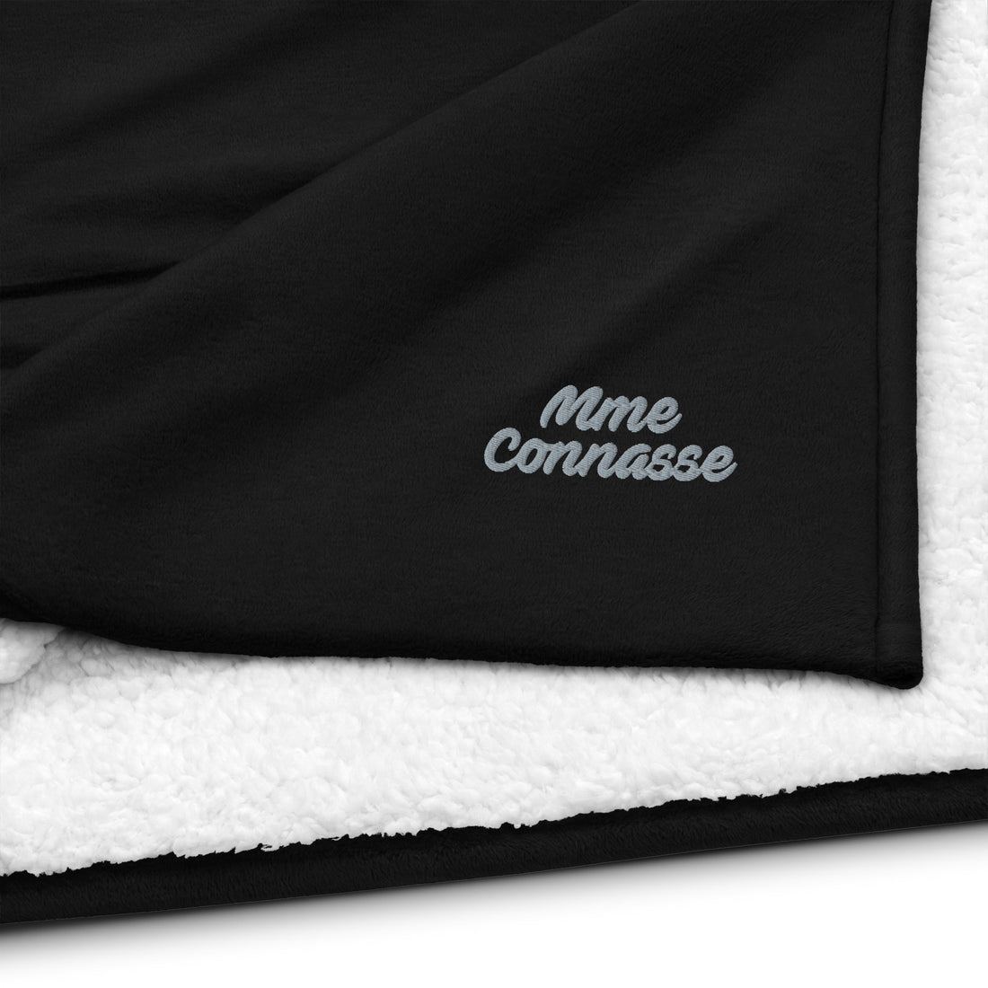 Madame Connasse - Couverture sherpa Premium - Brodée