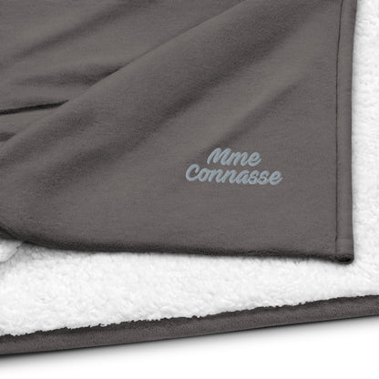 Madame Connasse - Couverture sherpa Premium - Brodée